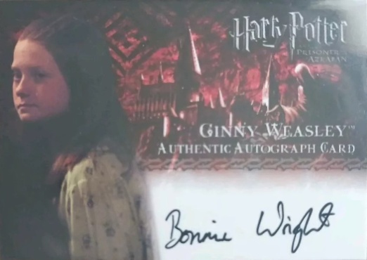 Bonnie Wright as Ginney Wealsey - Front