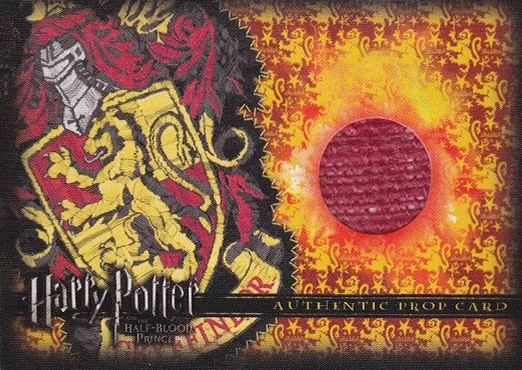 SDCC09 P1 - Gryffindor Quidditch Stand Material - Front
