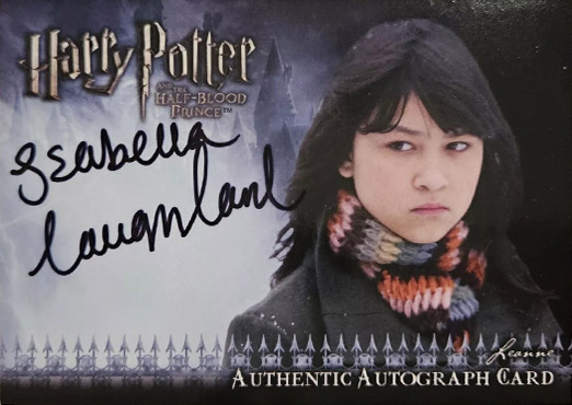 Isabella Laughland as Leanne