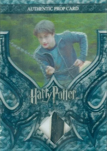 P8 - Buckbeak's Chain - Front